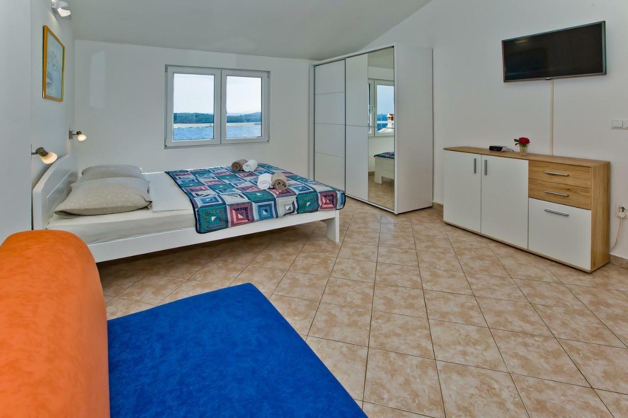 Apartments Cloud Хвар Экстерьер фото