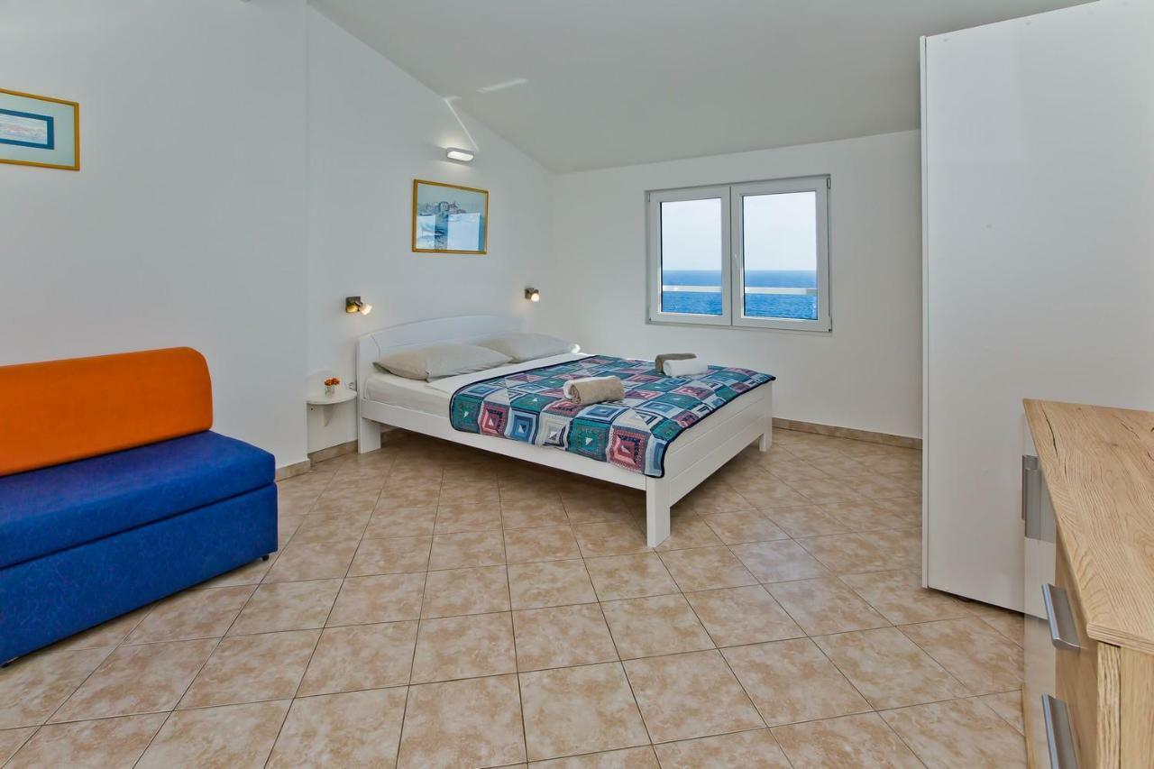 Apartments Cloud Хвар Экстерьер фото