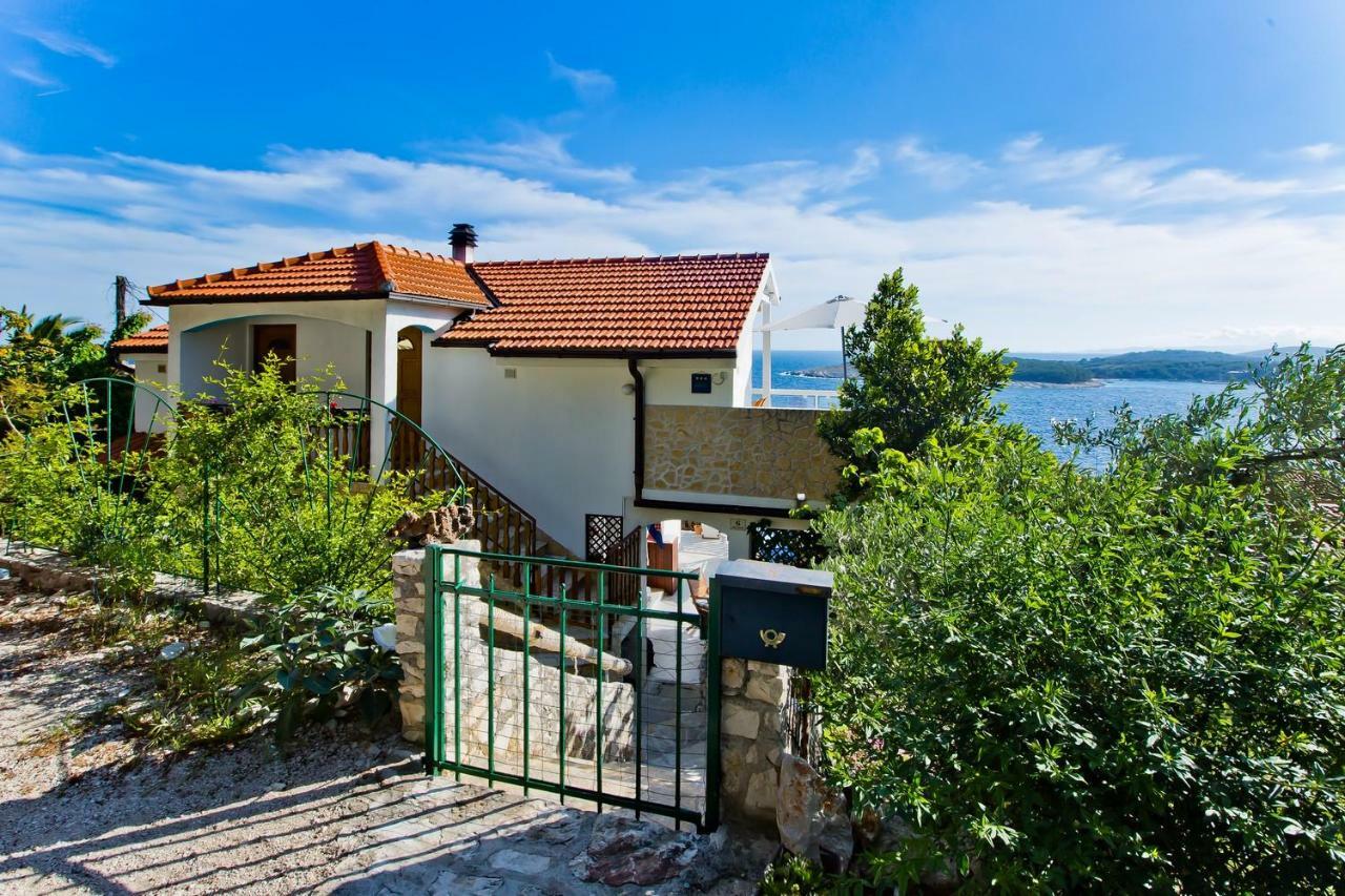 Apartments Cloud Хвар Экстерьер фото